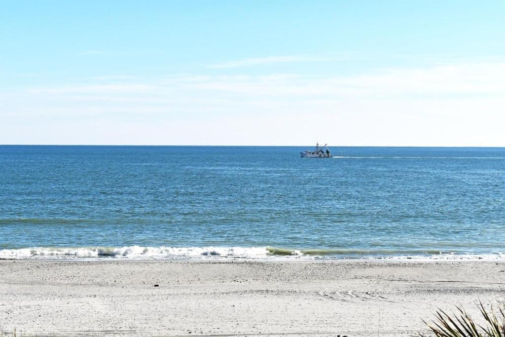Oceanfront,Heated Pools,Boardwalk, Location,Views! Lejlighed Myrtle Beach Eksteriør billede